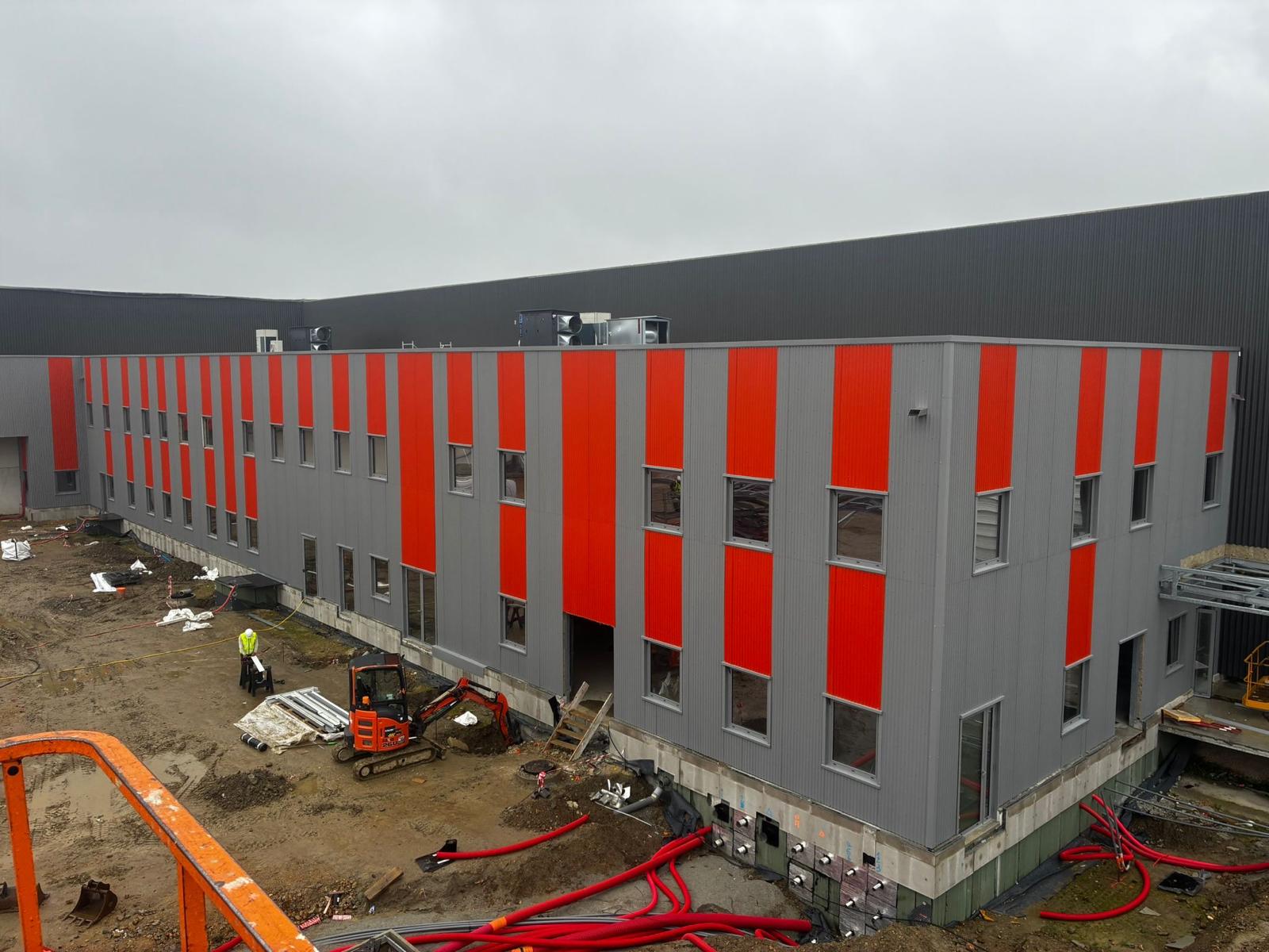 Pose de panneaux de façade